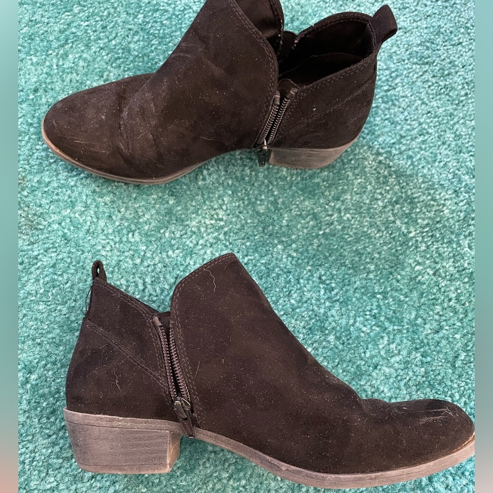 Ankle bootie